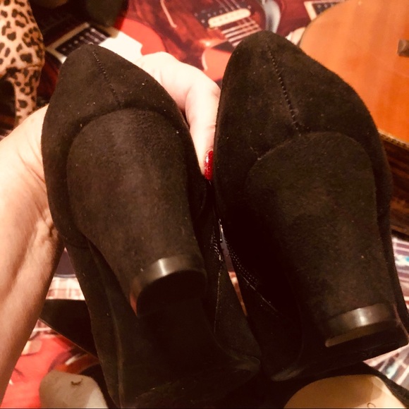 Perfect XAppeal Black Ankle Booties .Size 7 - Picture 10 of 10